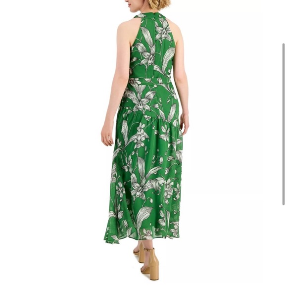 Taylor Printed Crisscross Maxi Dress - Picture 3 of 9